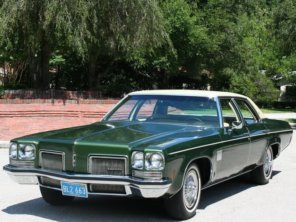 Oldsmobile Eighty-Eight VII (1971-1976) - Седан