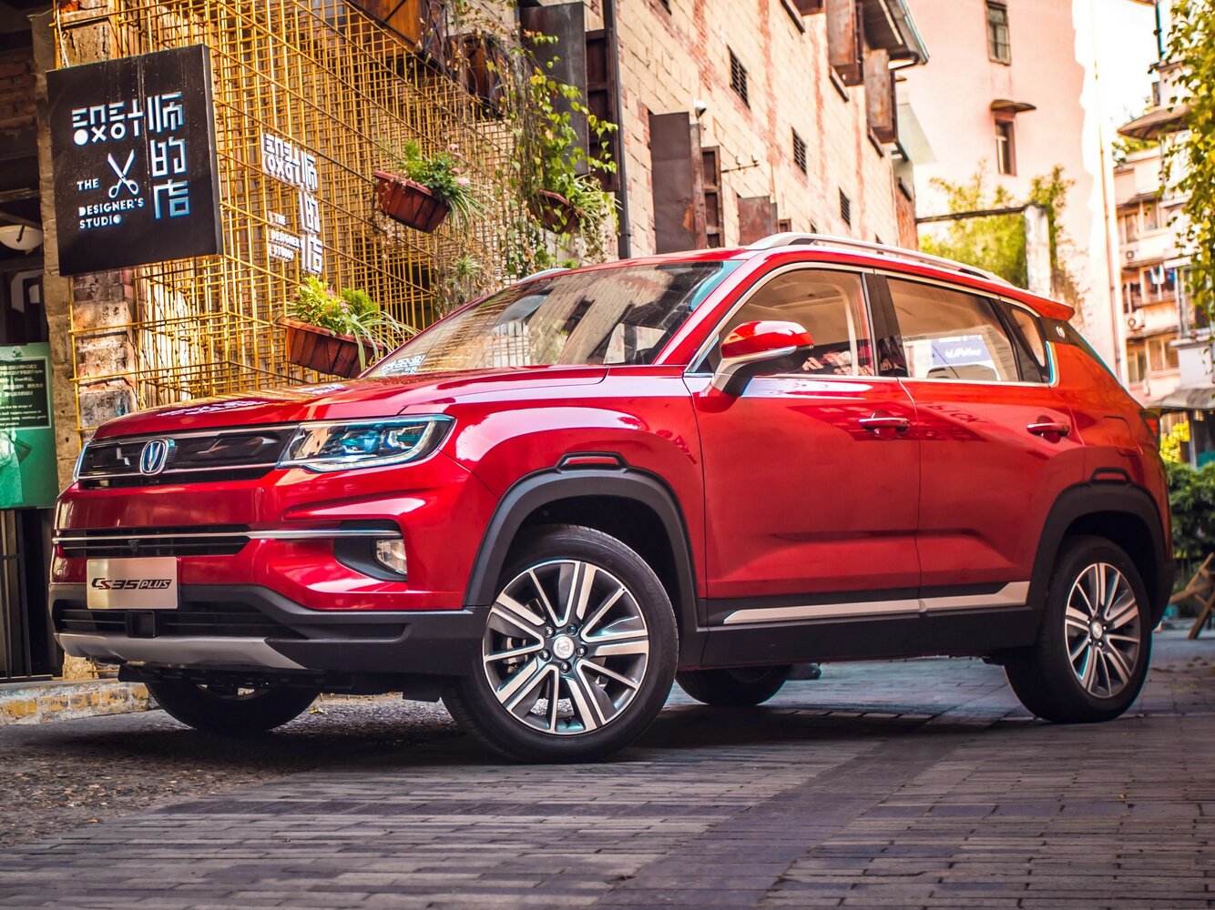 Changan CS35 Plus I (2018-2026) - Внедорожник 5 дв.