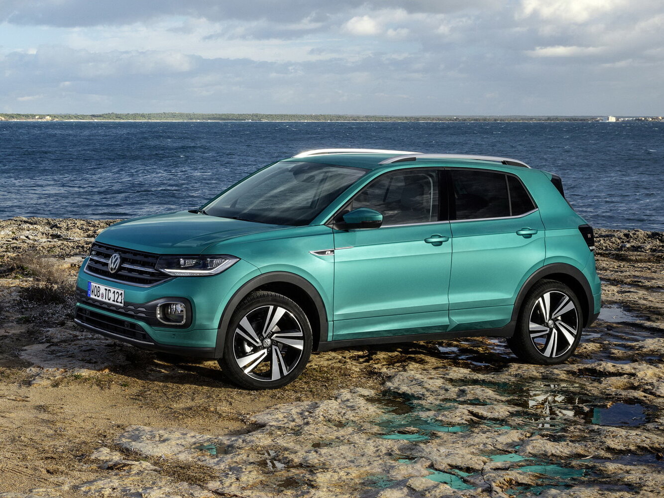 Volkswagen T-Cross I (2018-2026) - Внедорожник 5 дв.