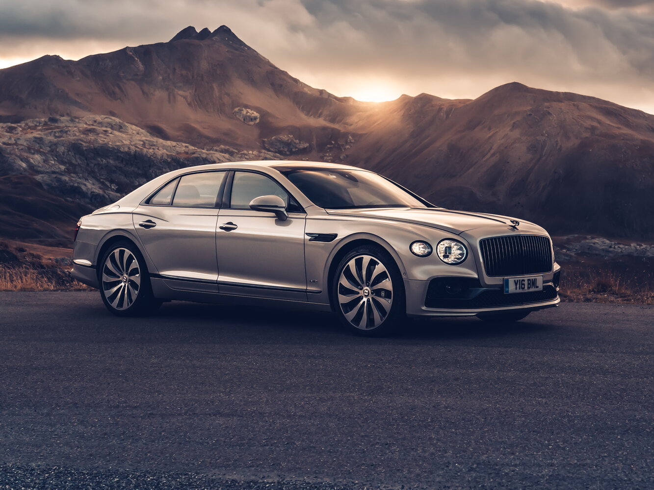 Bentley Flying Spur III (2019-2024) - Седан