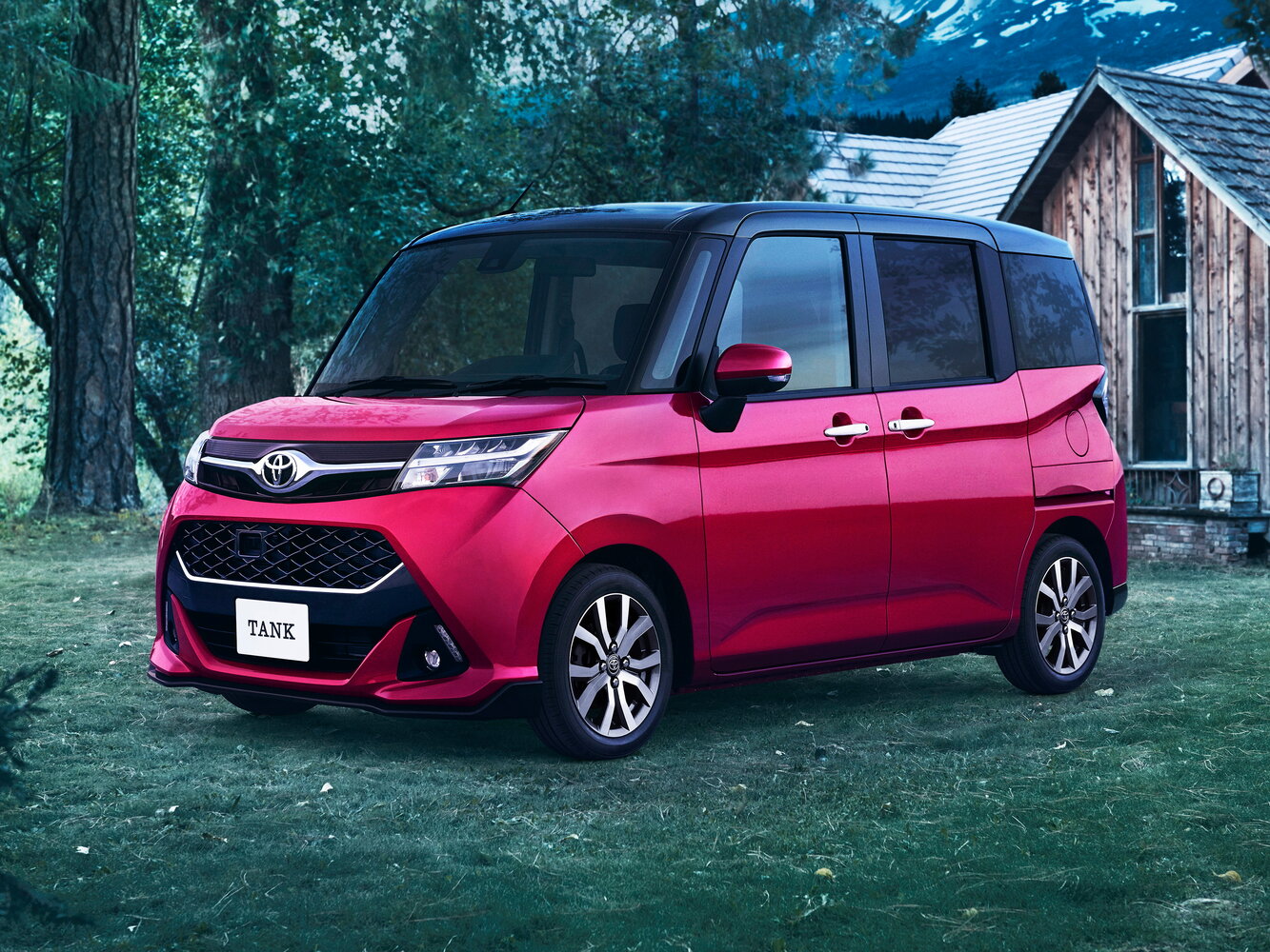 Toyota Tank I (2016-2020) - Микровэн