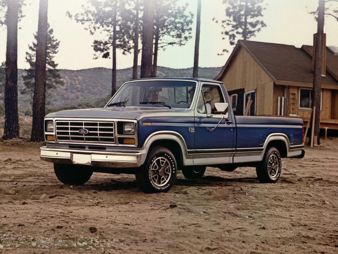 Ford F-150 VII (1979-1986) - Пикап Полуторная кабина