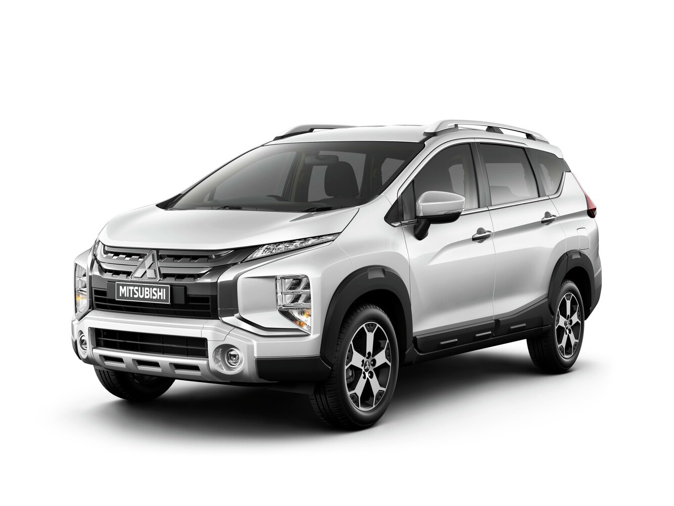 Mitsubishi Xpander I (2017-2026) - Внедорожник 5 дв. Cross