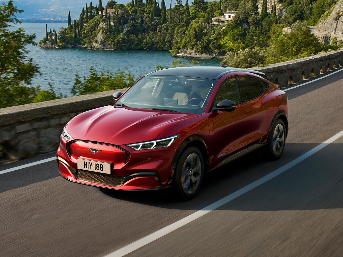 Ford Mustang Mach-E I (2020-2026) - Внедорожник 5 дв.