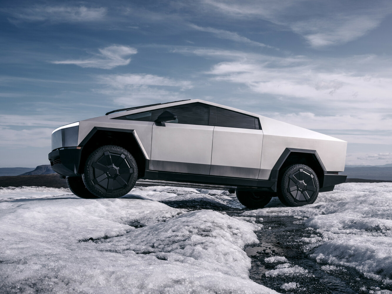 Tesla Cybertruck I (2023-2026) - Пикап Двойная кабина
