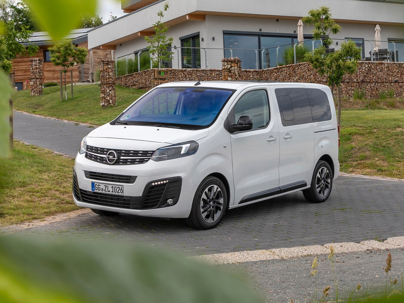 Opel Zafira Life I (2019-2026) - Минивэн S