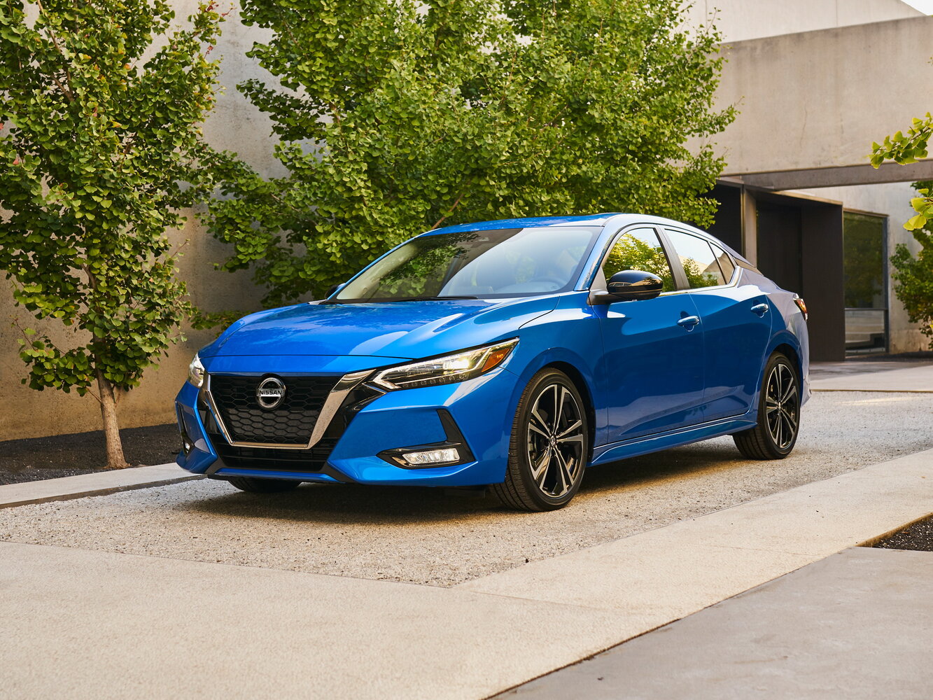 Nissan Sentra VIII (2019-2025) - Седан