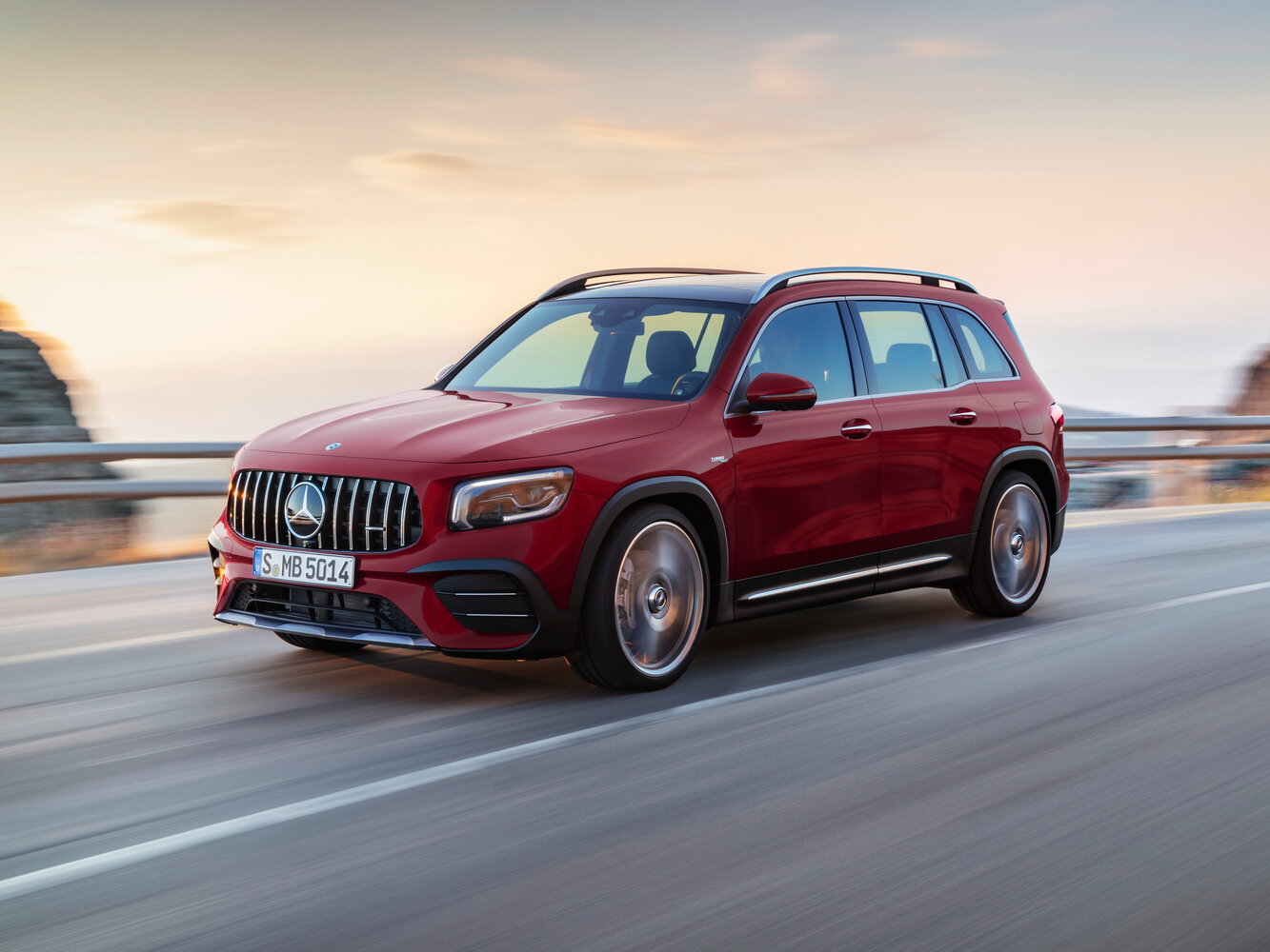 Mercedes-Benz GLB AMG I (2019-2026) - Внедорожник 5 дв.