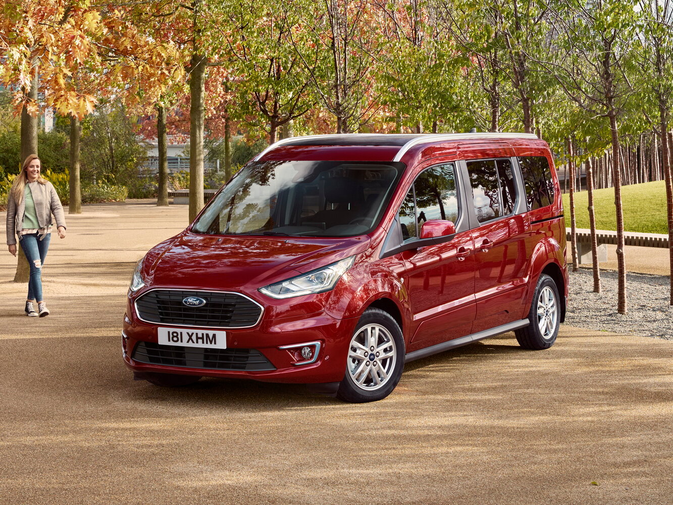 Ford Tourneo Connect II (2012-2022) - Компактвэн Grand