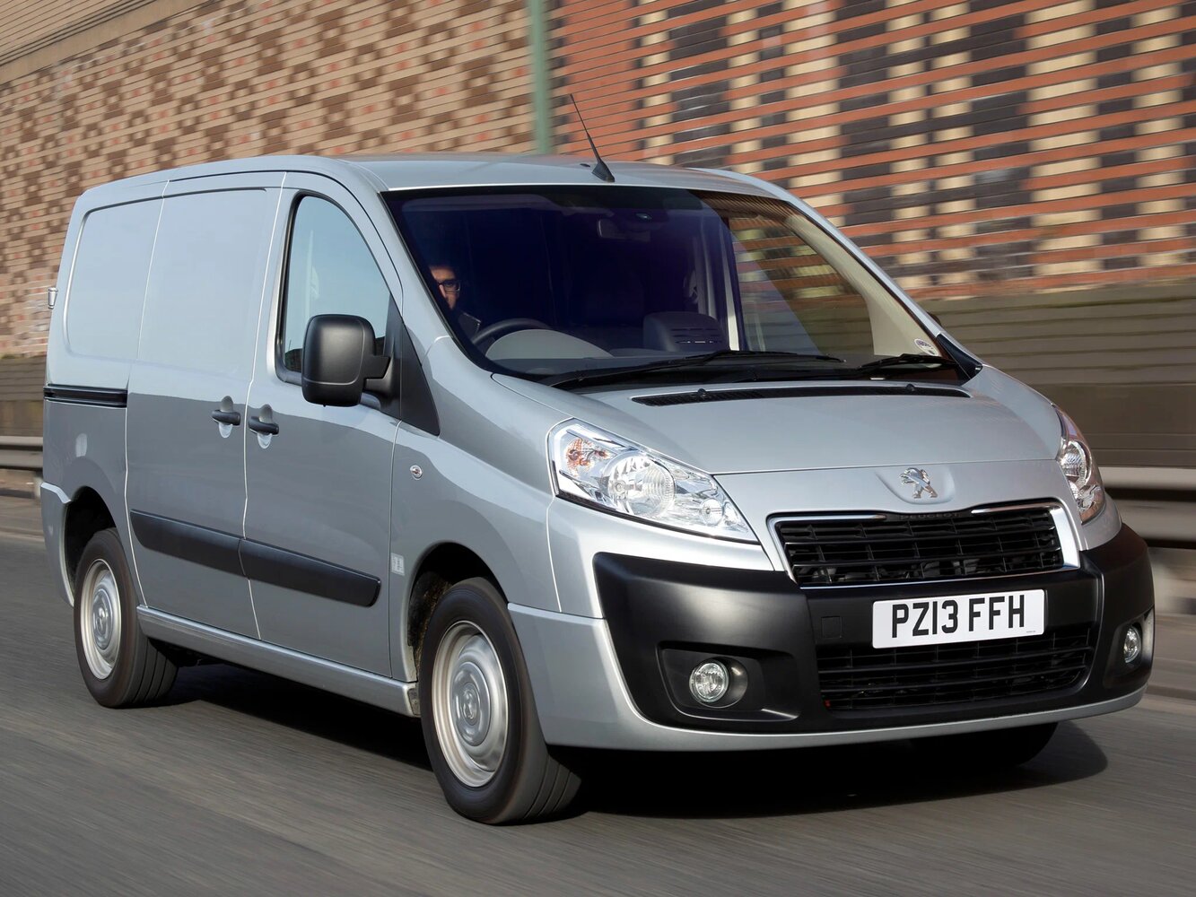 Peugeot Expert II (2007-2016) - Фургон