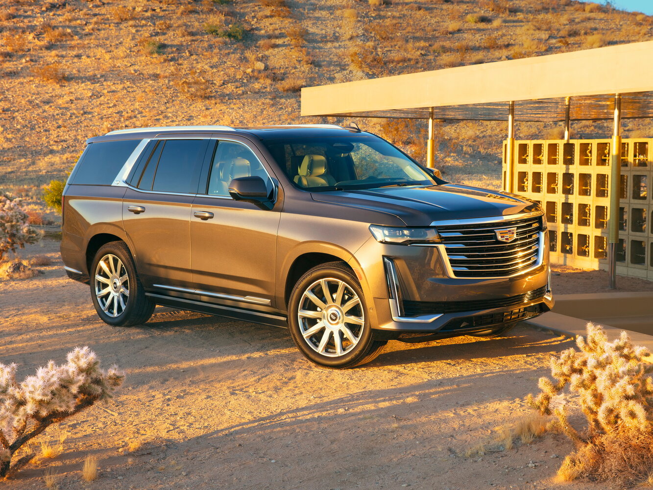 Cadillac Escalade V (2020-2026) - Внедорожник 5 дв.