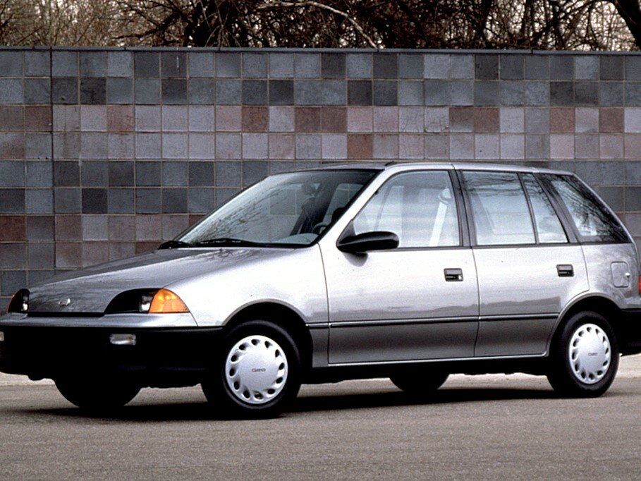 Geo Metro I (1989-1997) - Хэтчбек 5 дв.