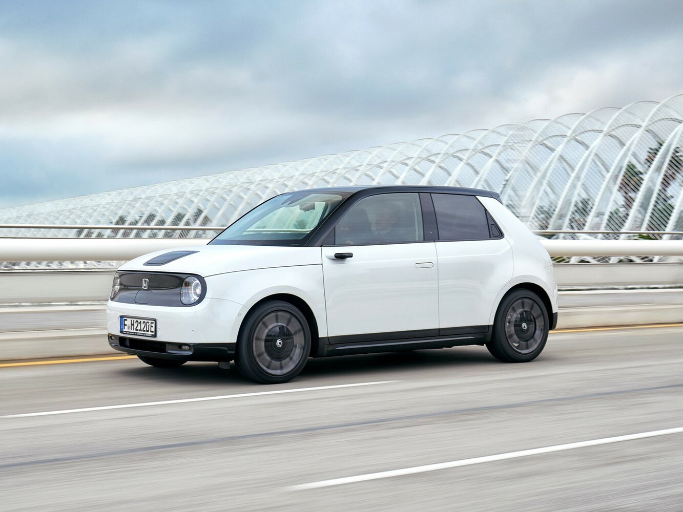 Honda e I (2019-2024) - Хэтчбек 5 дв.