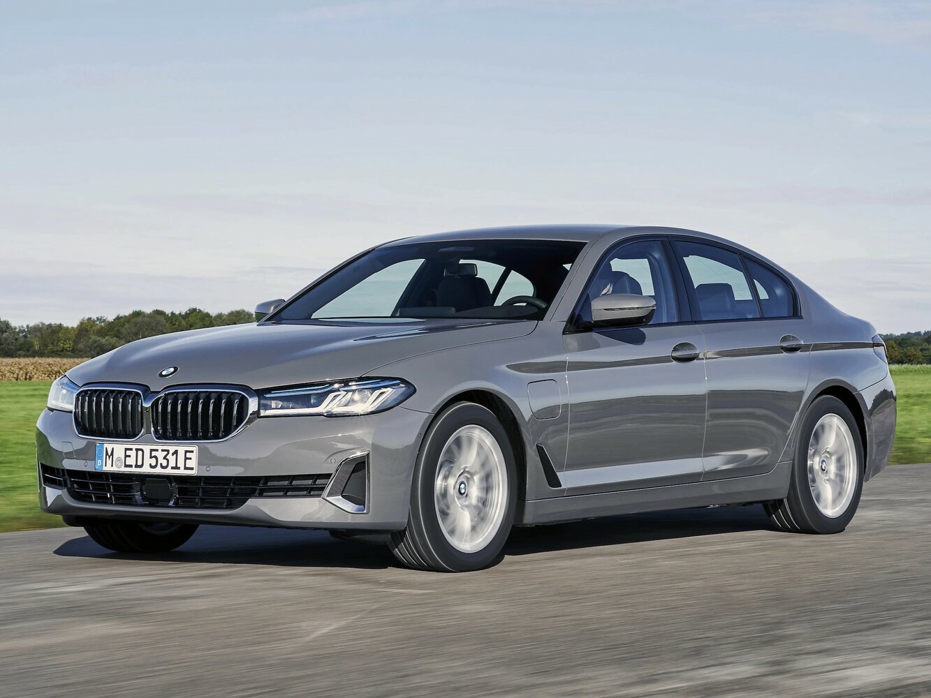 BMW 5 серии VII (2017-2023) - Седан