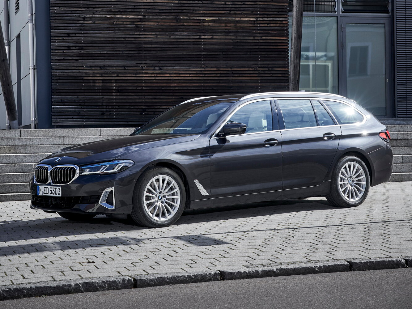 BMW 5 серии VII (2017-2023) - Универсал 5 дв.