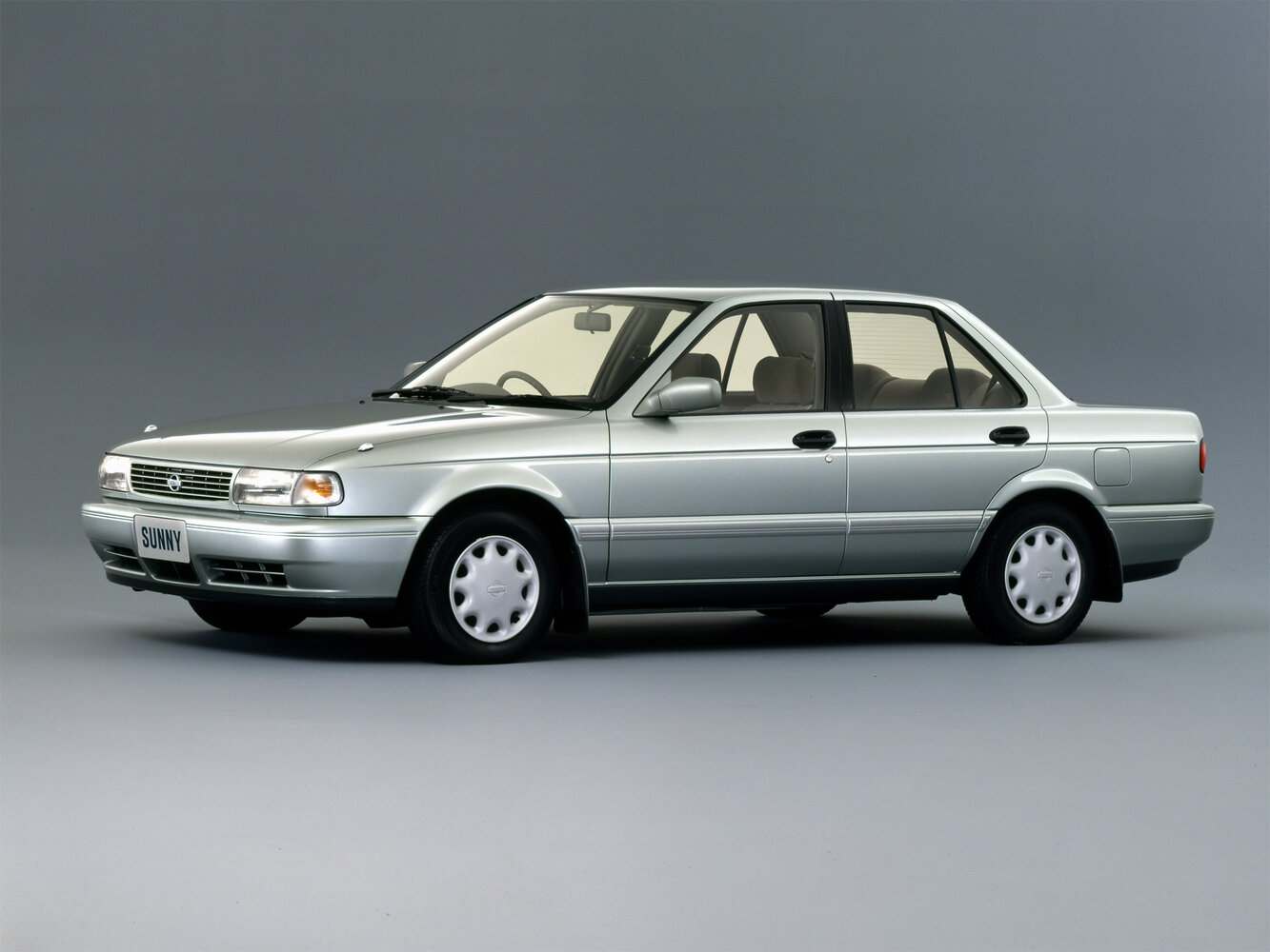 Nissan Sunny B13 (1990-1993) - Седан
