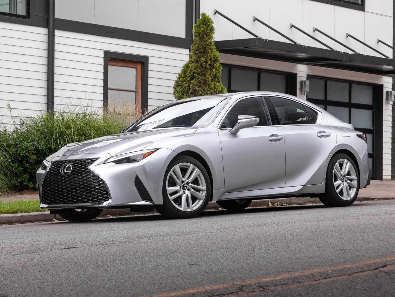Lexus IS III (2013-2026) - Седан