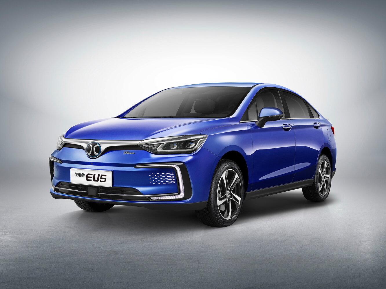 BAIC EU5 I (2018-2026) - Седан