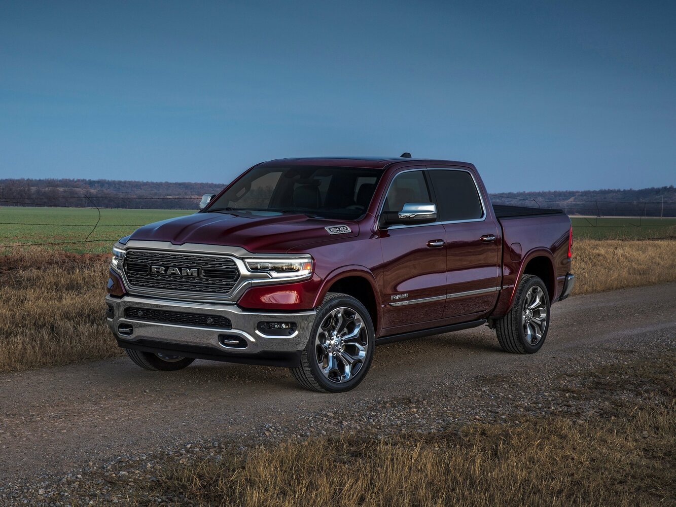 Ram 1500 V (2018-2026) - Пикап Двойная кабина Crew Cab