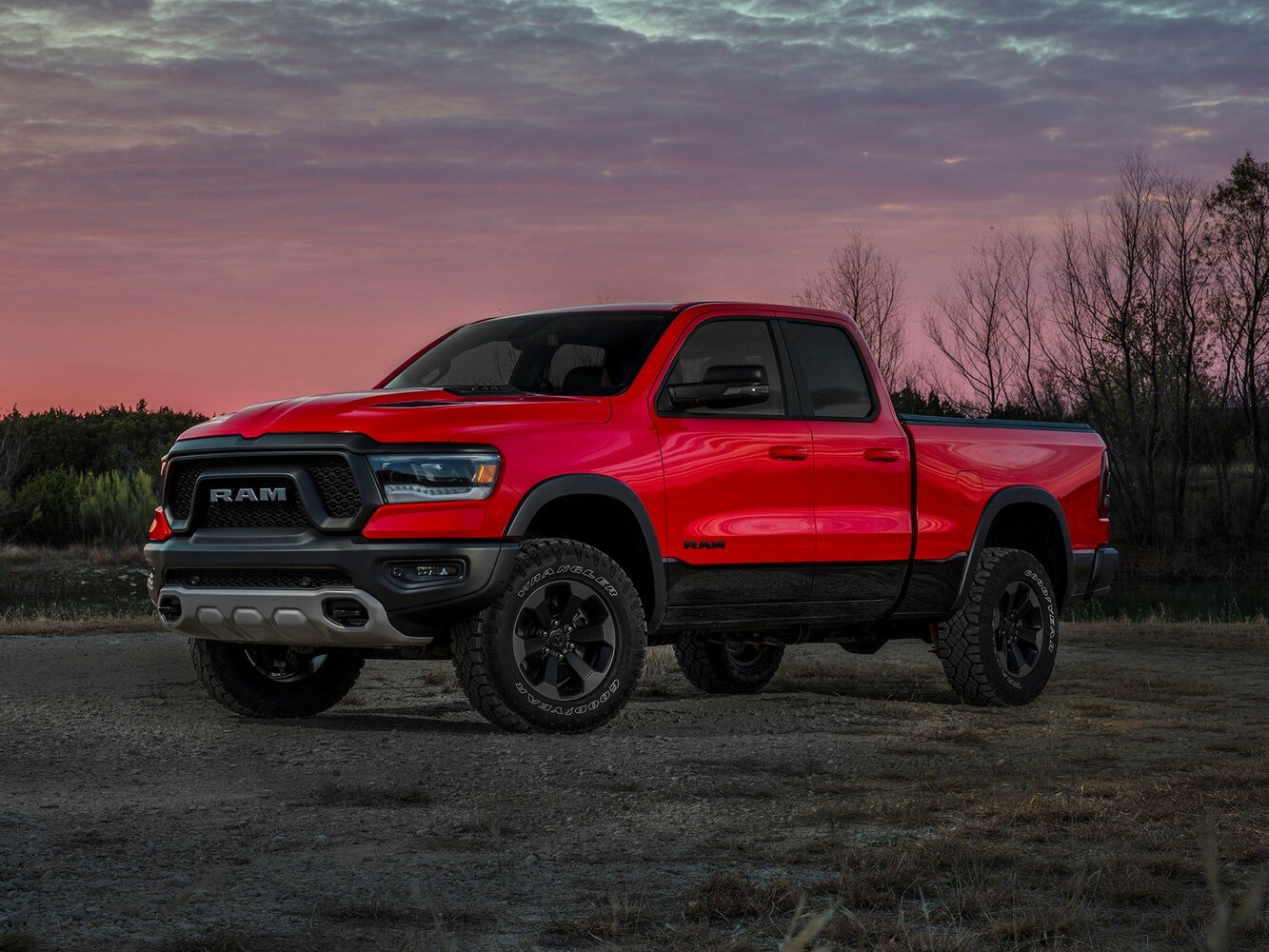 Ram 1500 V (2018-2026) - Пикап Двойная кабина Quad Cab