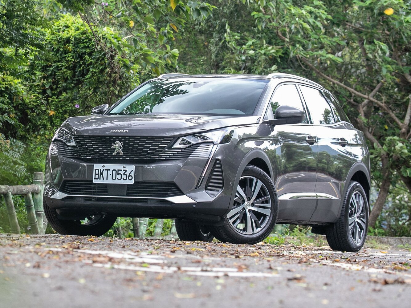 Peugeot 3008 II (2016-2024) - Внедорожник 5 дв.