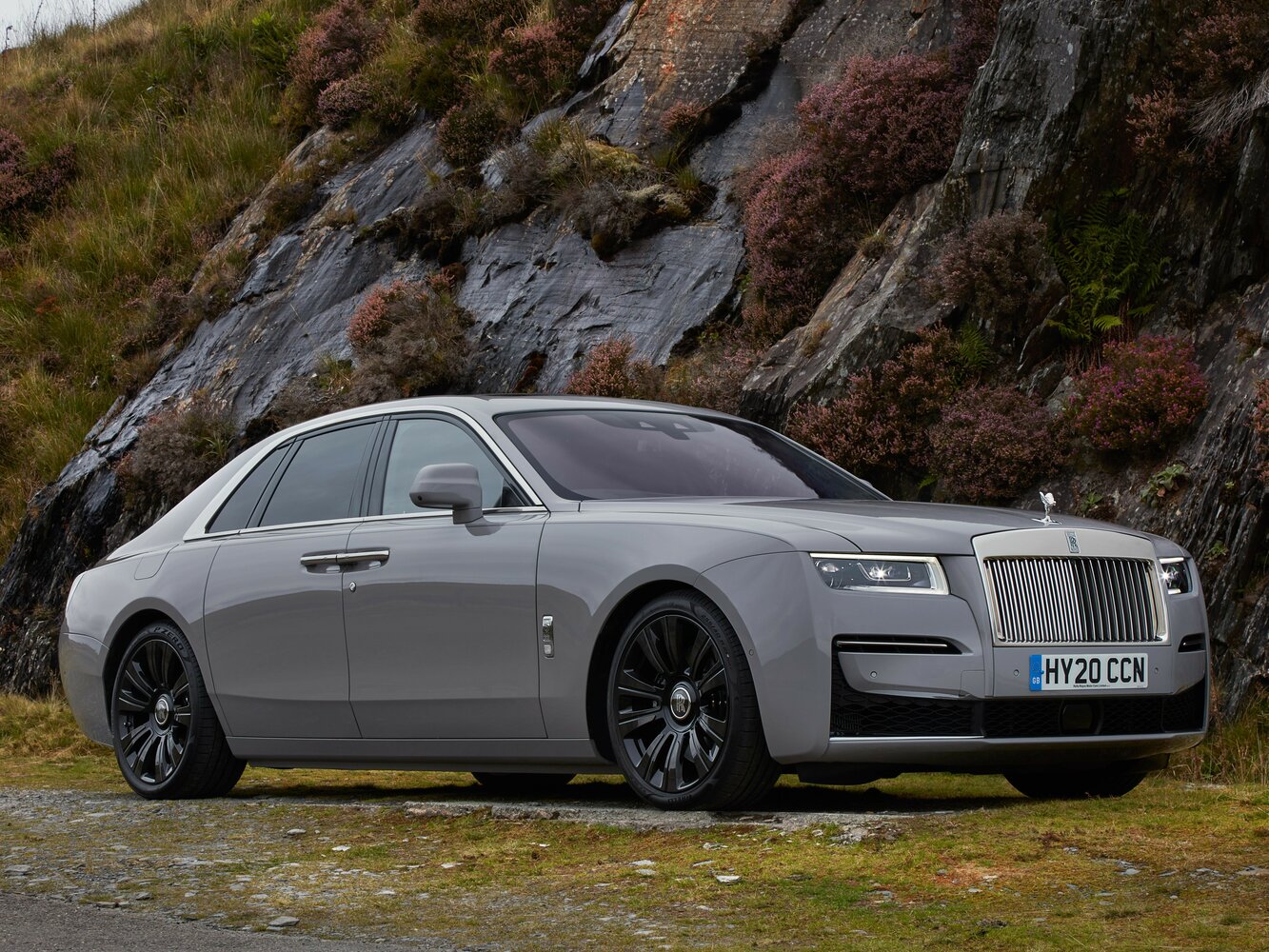 Rolls-Royce Ghost II (2020-2026) - Седан