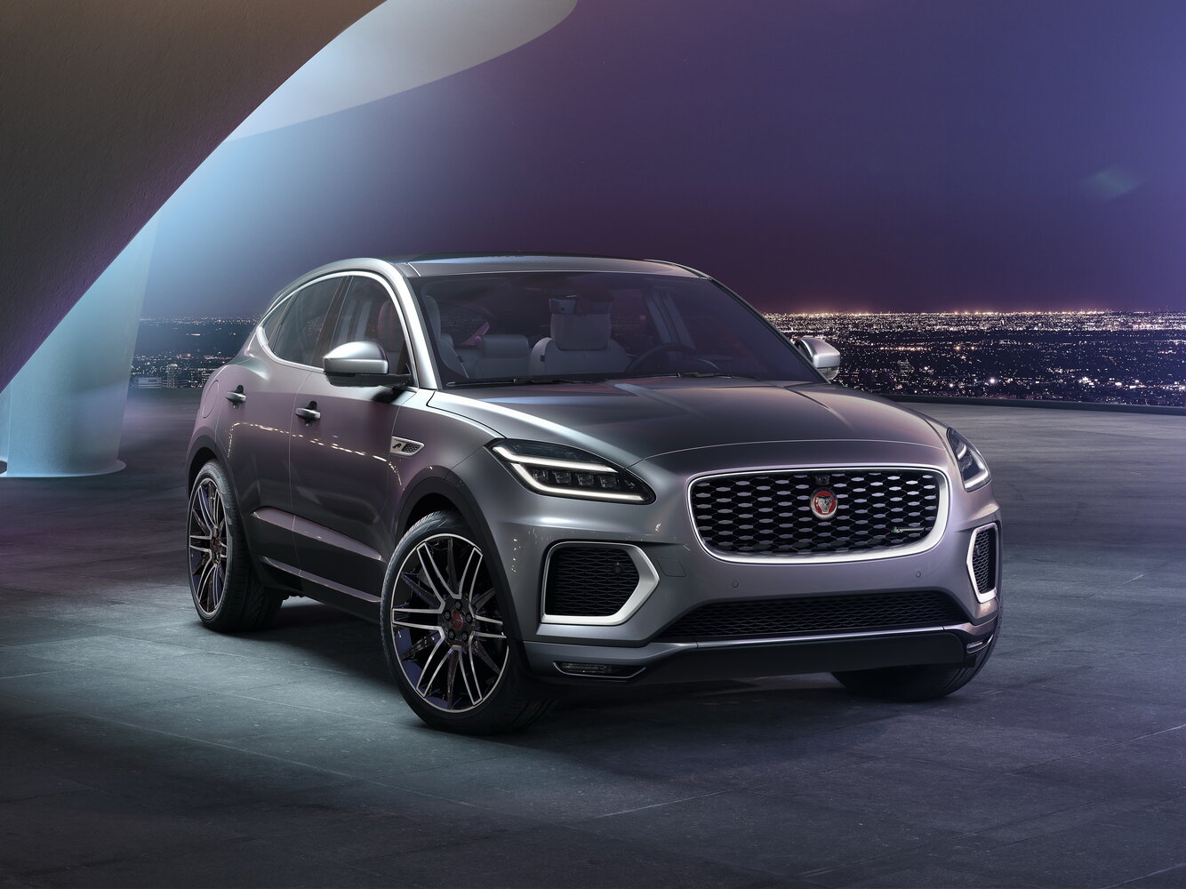 Jaguar E-Pace I (2017-2024) - Внедорожник 5 дв.