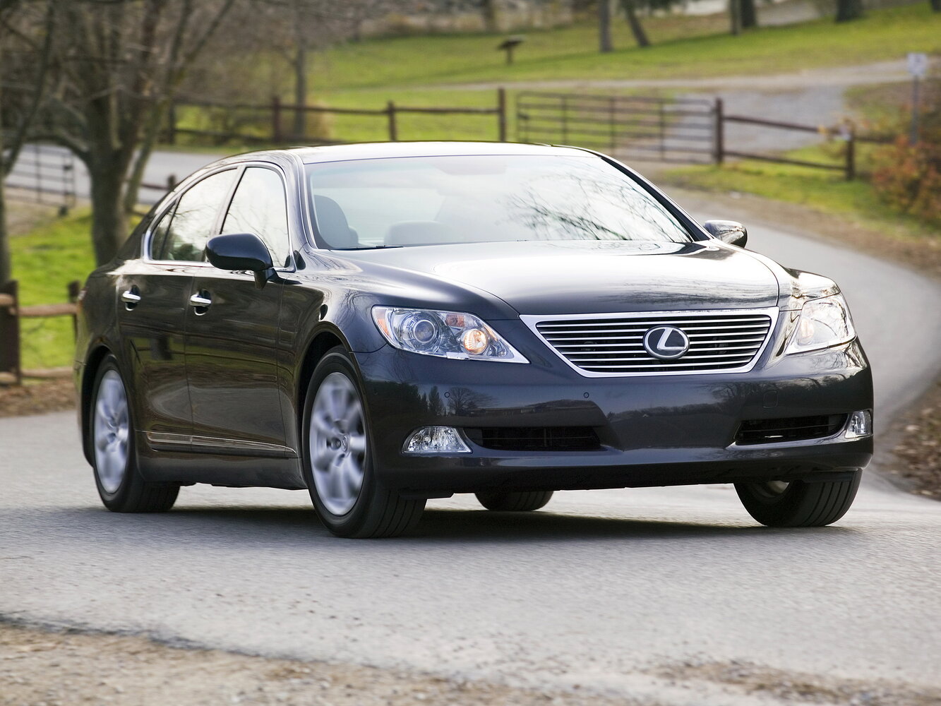 Lexus LS IV (2006-2017) - Седан Long