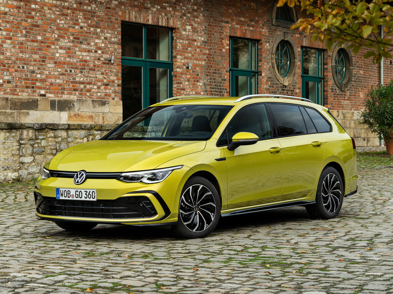 Volkswagen Golf VIII (2019-2026) - Универсал 5 дв.