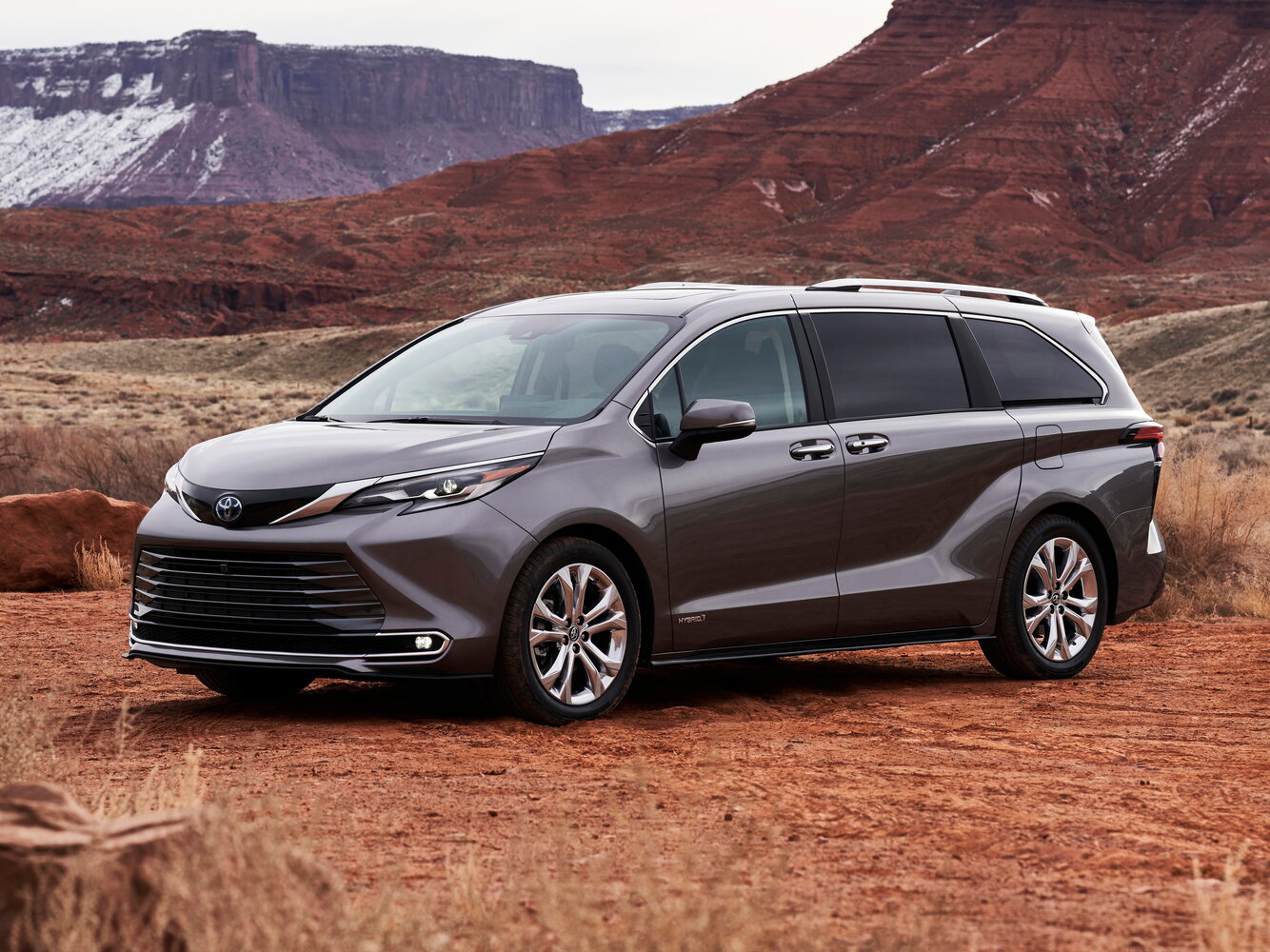 Toyota Sienna IV (2020-2026) - Минивэн
