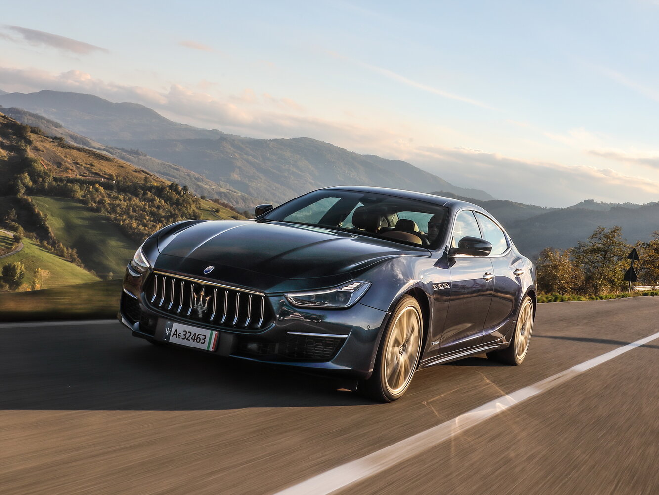 Maserati Ghibli III (2013-2024) - Седан