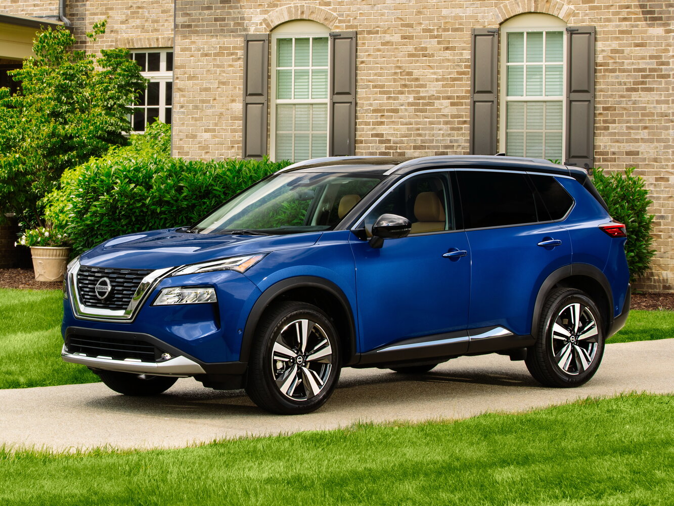 Nissan Rogue III (2020-2026) - Внедорожник 5 дв.