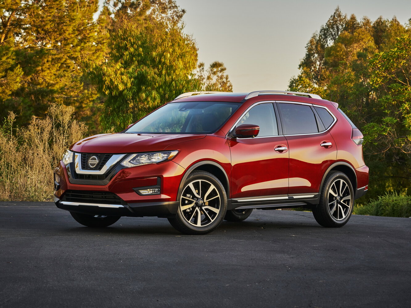 Nissan Rogue II (2013-2020) - Внедорожник 5 дв.