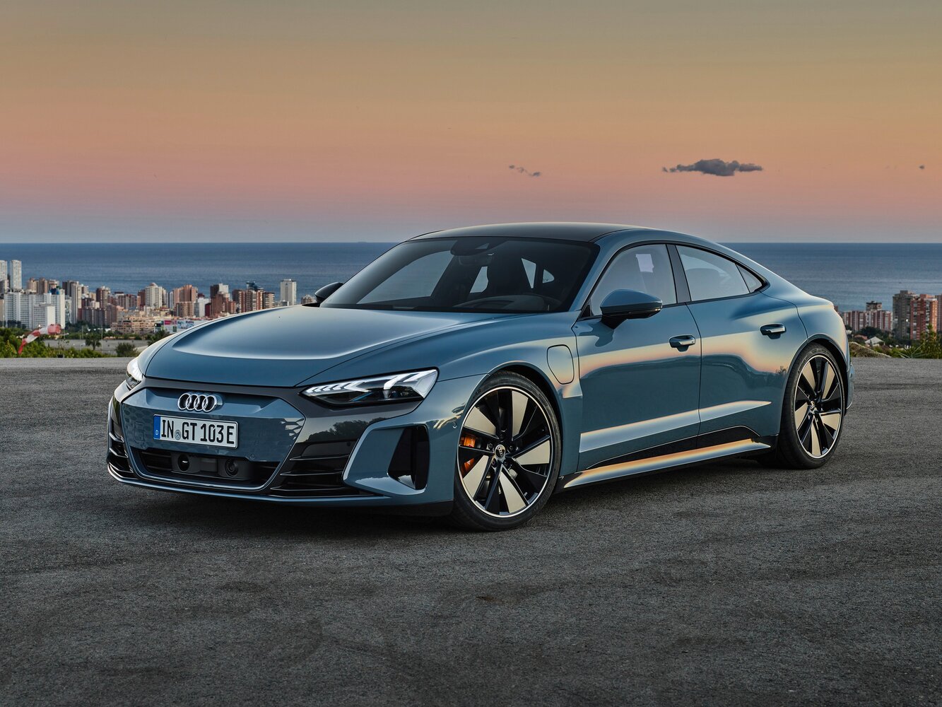 Audi e-tron GT I (2020-2026) - Седан