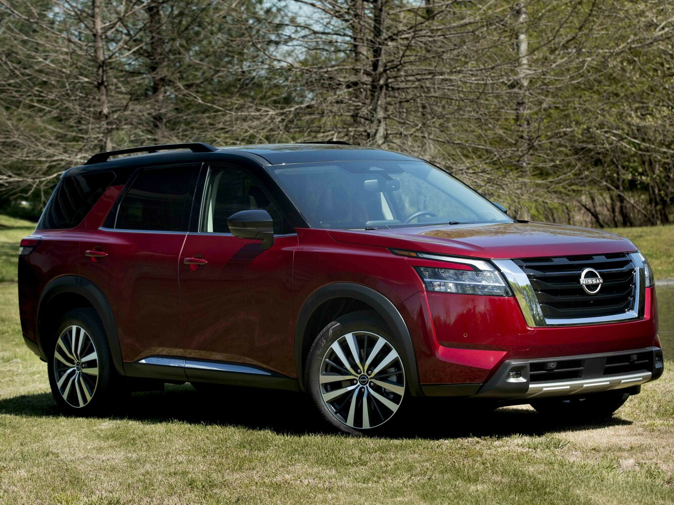 Nissan Pathfinder V (2021-2026) - Внедорожник 5 дв.