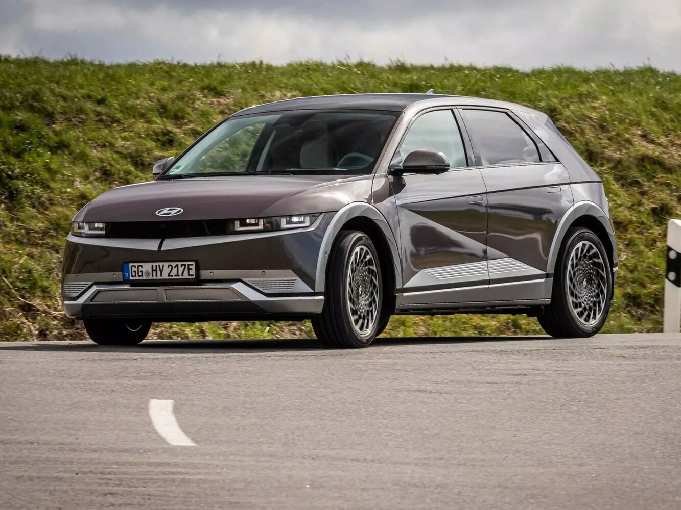 Hyundai IONIQ 5 I (2021-2026) - Внедорожник 5 дв.