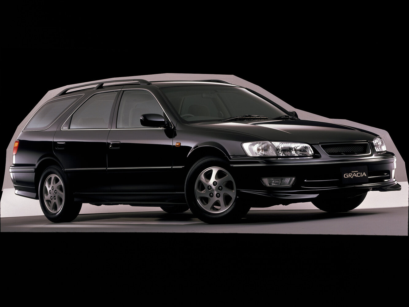Toyota Camry IV (1996-2002) - Универсал 5 дв. Gracia
