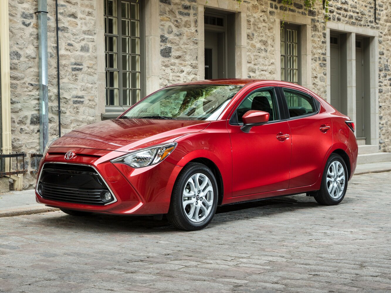 Toyota Yaris DJ/DL (2016-2020) - Седан