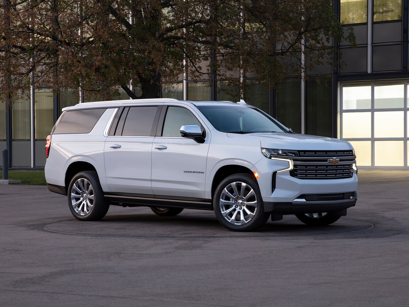 Chevrolet Suburban XII (2020-2026) - Внедорожник 5 дв.