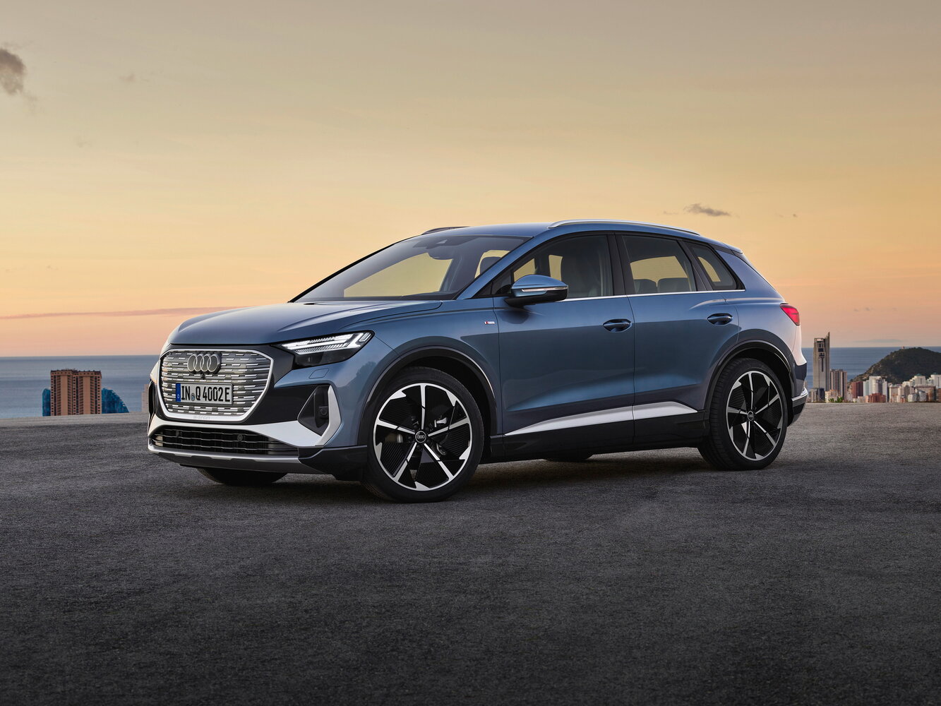 Audi Q4 e-tron I (2021-2026) - Внедорожник 5 дв.