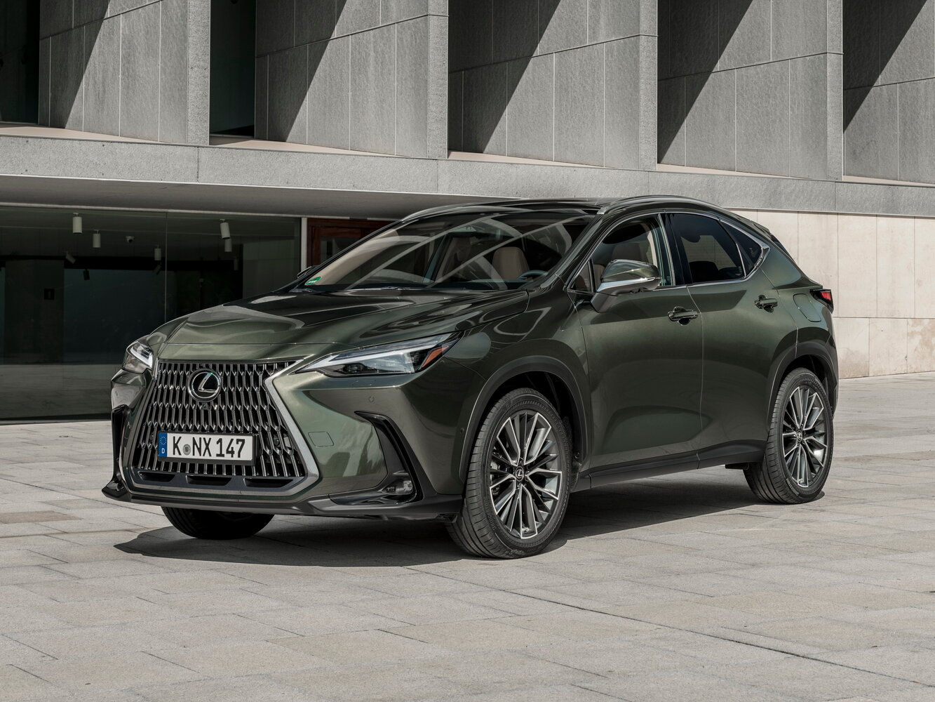 Lexus NX II (2021-2026) - Внедорожник 5 дв.