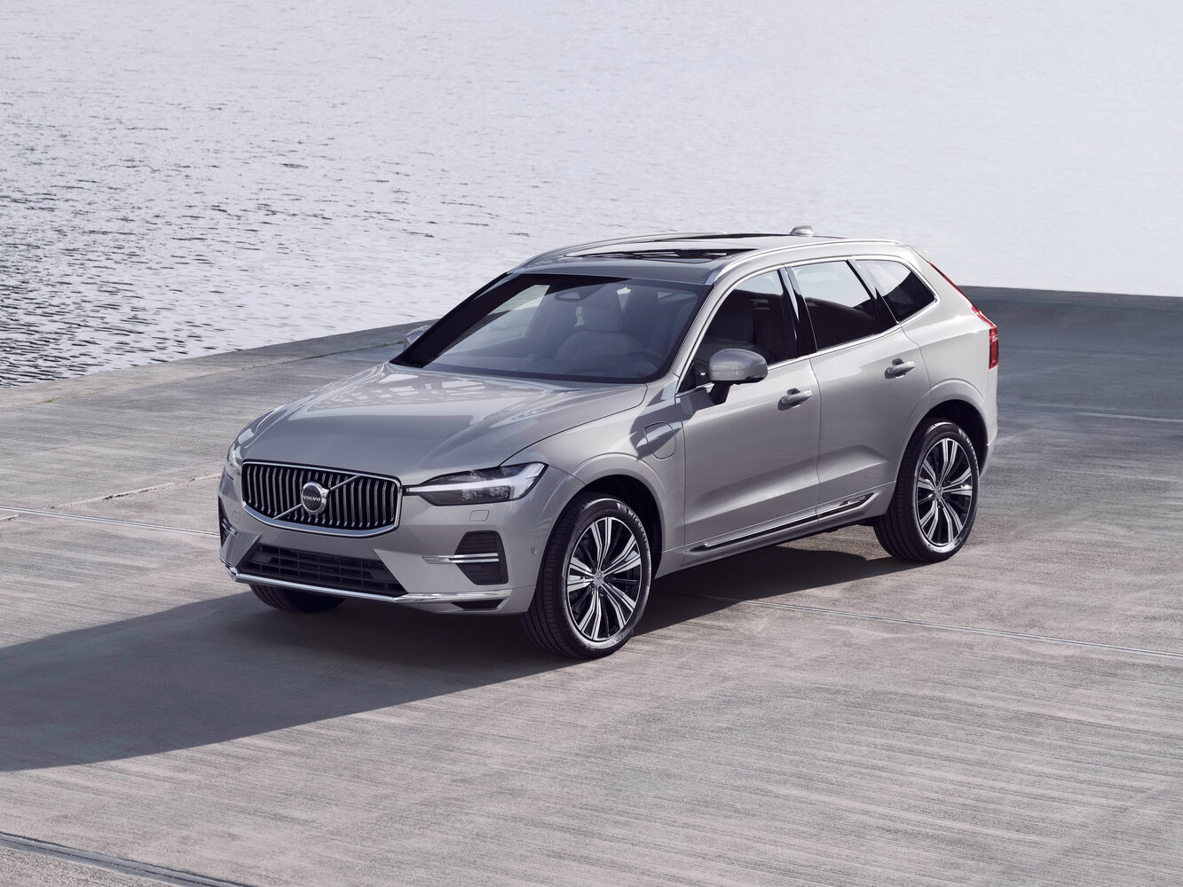 Volvo XC60 II (2017-2026) - Внедорожник 5 дв.