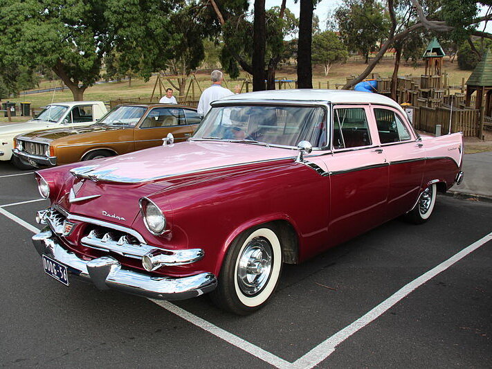 Dodge Custom Royal I (1955-1956) - Седан