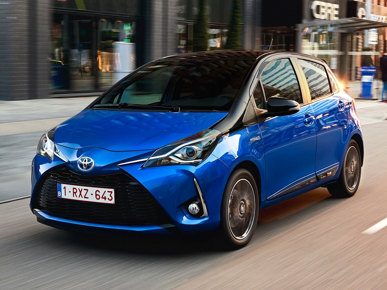 Toyota Vitz III (2010-2020) - Хэтчбек 5 дв.