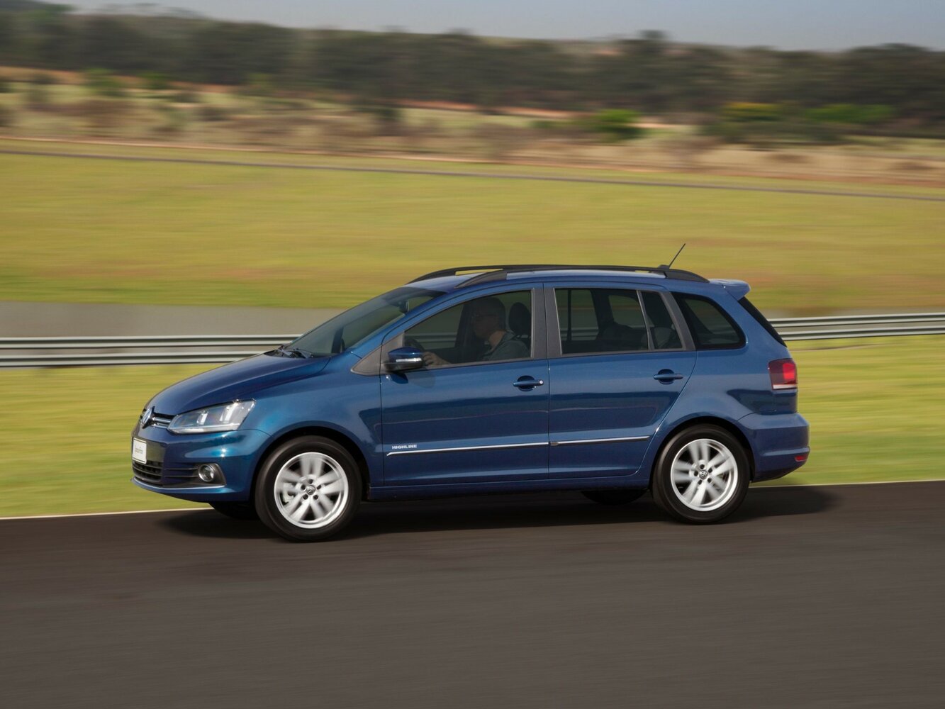Volkswagen SpaceFox I (2006-2018) - Минивэн