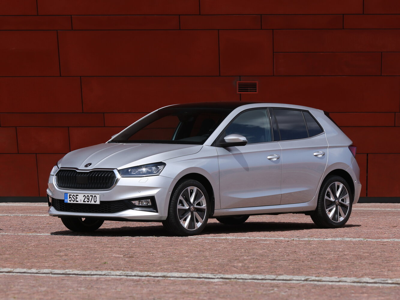 Skoda Fabia IV (2021-2026) - Хэтчбек 5 дв.