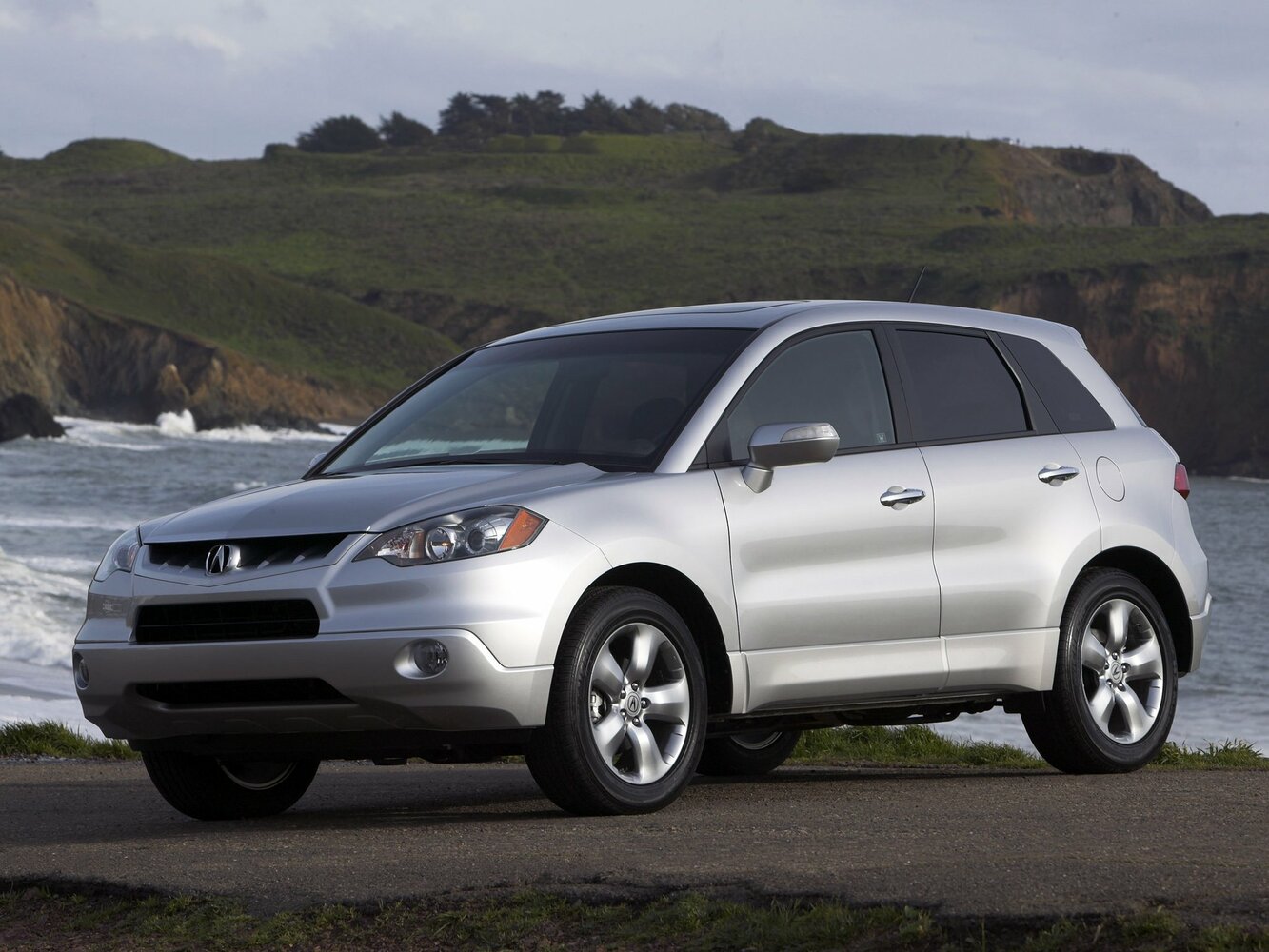 Acura RDX I (2006-2012) - Внедорожник 5 дв.