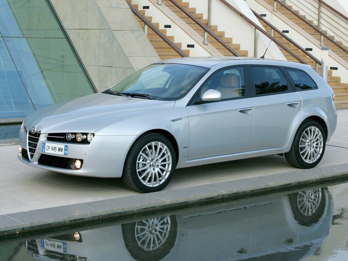 Alfa Romeo 159 I (2005-2011) - Универсал 5 дв.