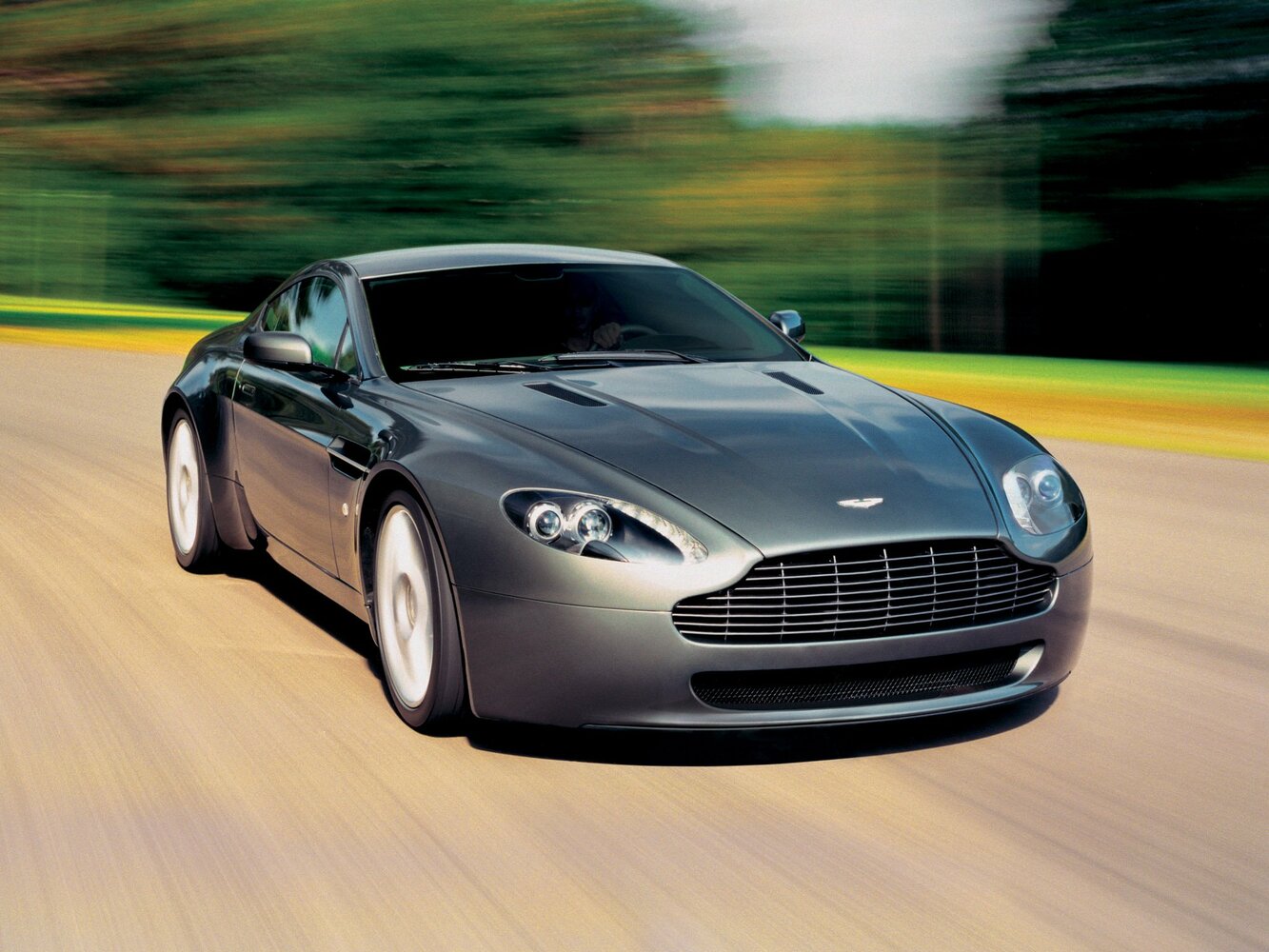 Aston Martin V8 Vantage III (2005-2017) - Купе