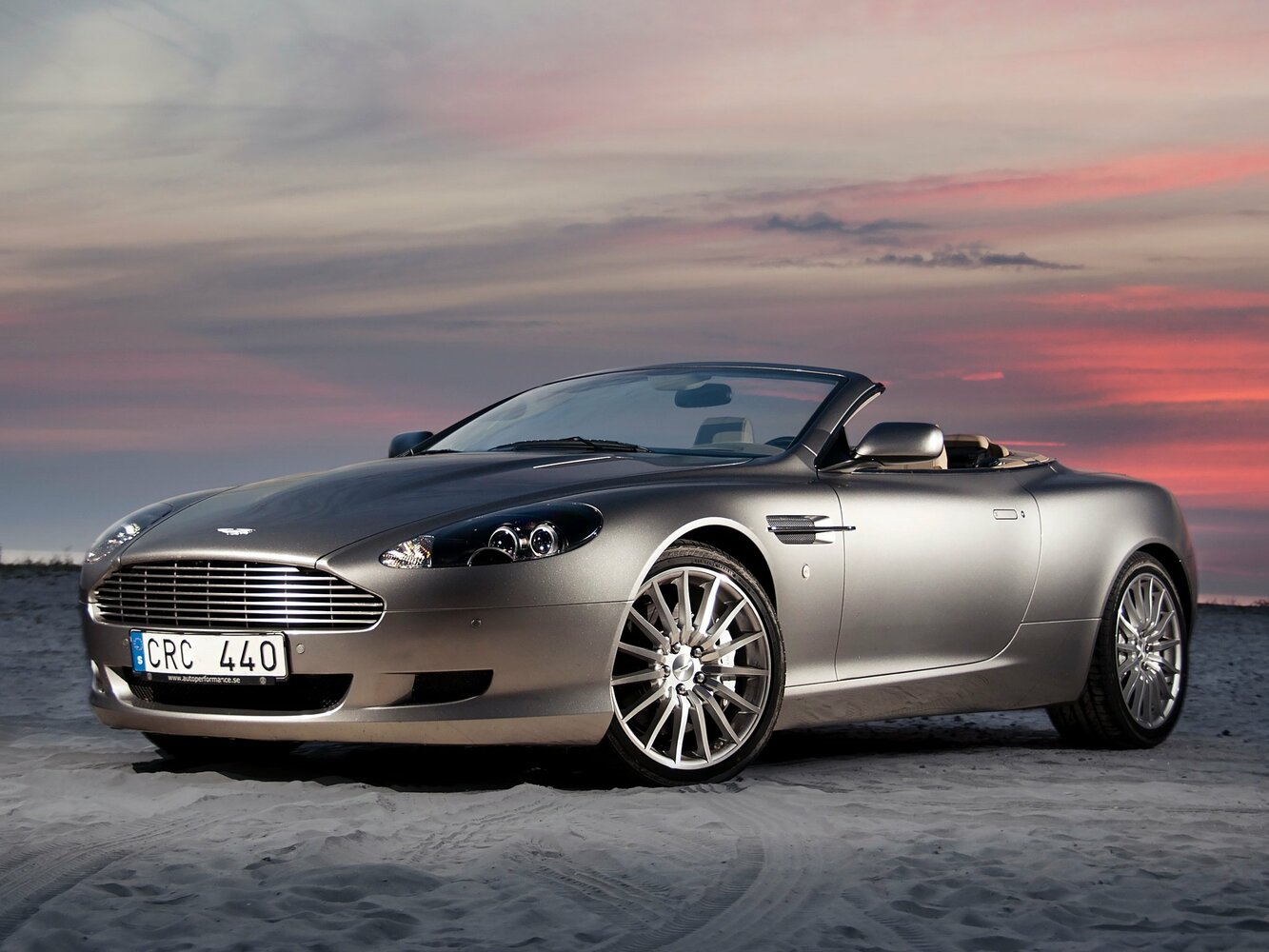 Aston Martin DB9 I (2003-2016) - Кабриолет Volante
